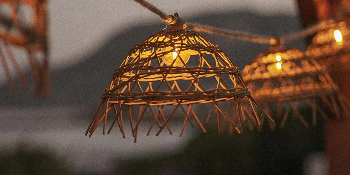 Cómo elegir la iluminación perfecta para tu jardín o terraza